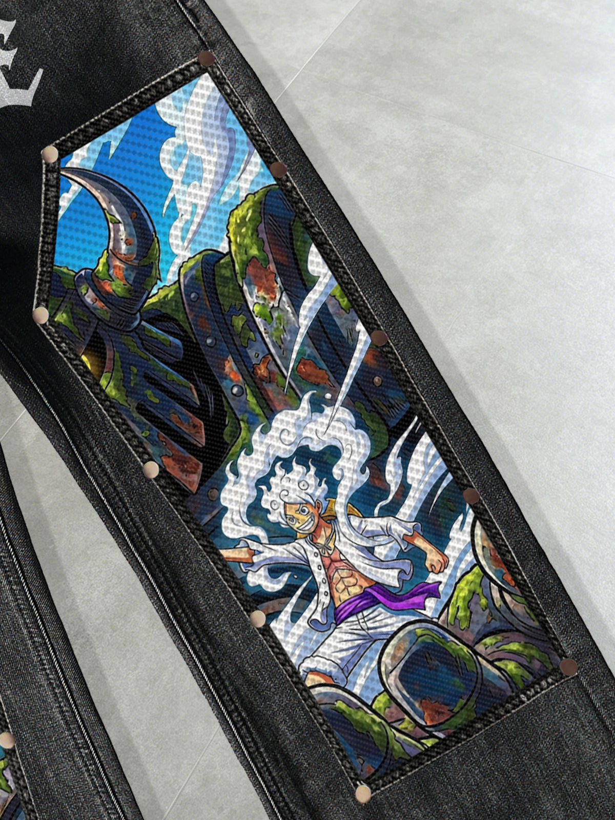Giant vs Gear 5 Luffy Denim
